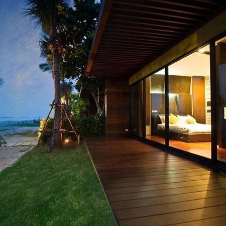 Capstone Resort Haad Chao Samran Bagian luar foto